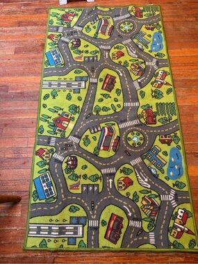 Disney Kids Road Play Rug in Green, Gray, Blue and Red